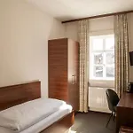 Zum Baeren Hotel *