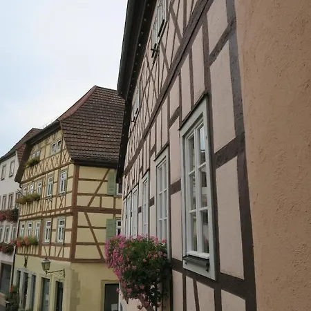 Zum Baeren מלון Münnerstadt