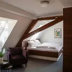 Zum Bären Hotel *