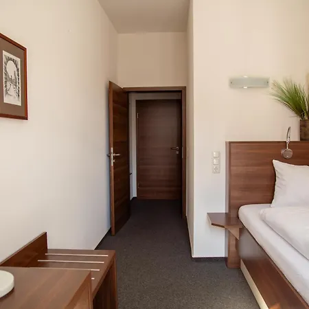 Zum Baeren Hotel